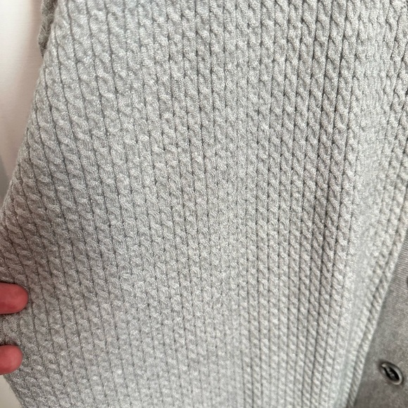 WEWOREWHAT XL/XXL Varsity woman grey cable knit soft quiet luxury cardigan - Picture 7 of 16